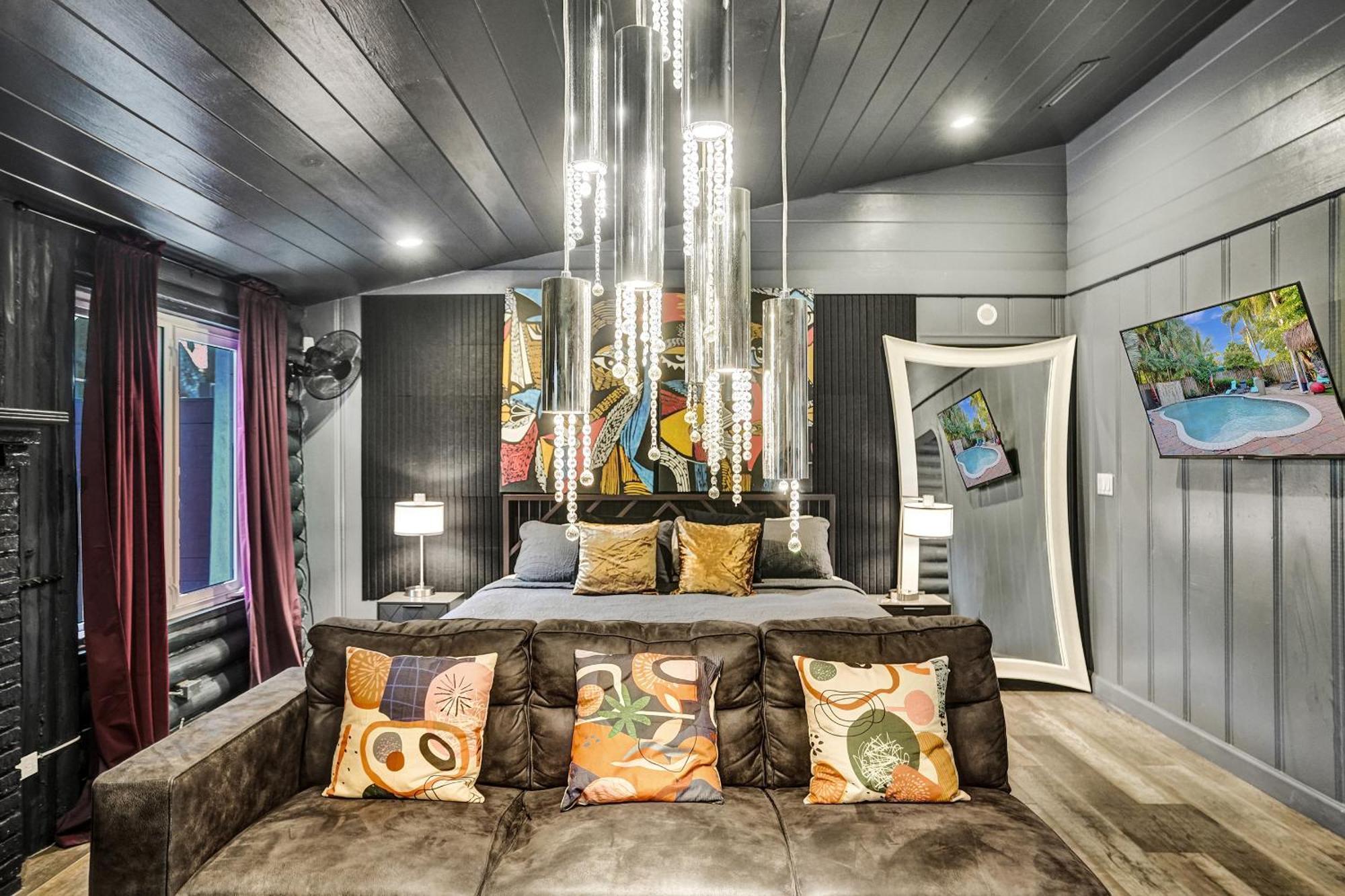 Kiki Grand Suite - Men'S Clothing Optional Guest Houses 포트 로더데일 외부 사진